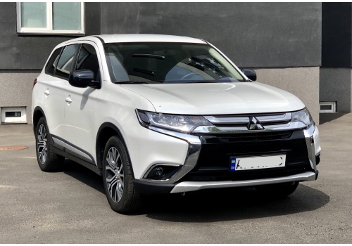 Mitsubishi Outlander: фото - Автопарк «+380Auto»