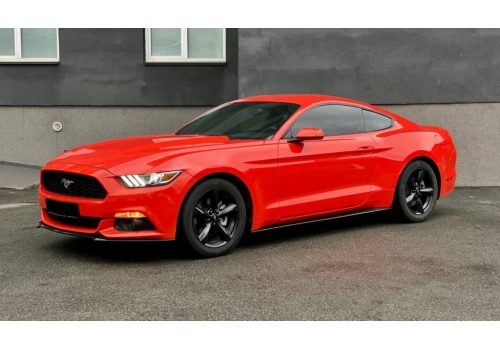 Ford Mustang: фото - Автопарк «+380Auto»